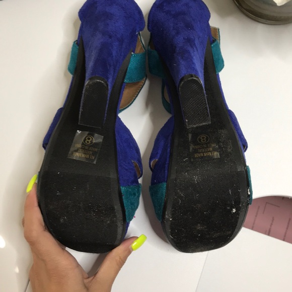 Blue and Teal Platforms - Picture 3 of 5